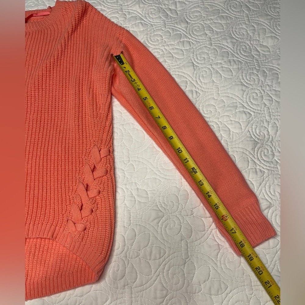 Sweater - Picture 6 of 6